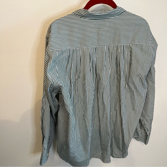 The Great green and white striped button up shirt size 2 - Picture 6 of 6